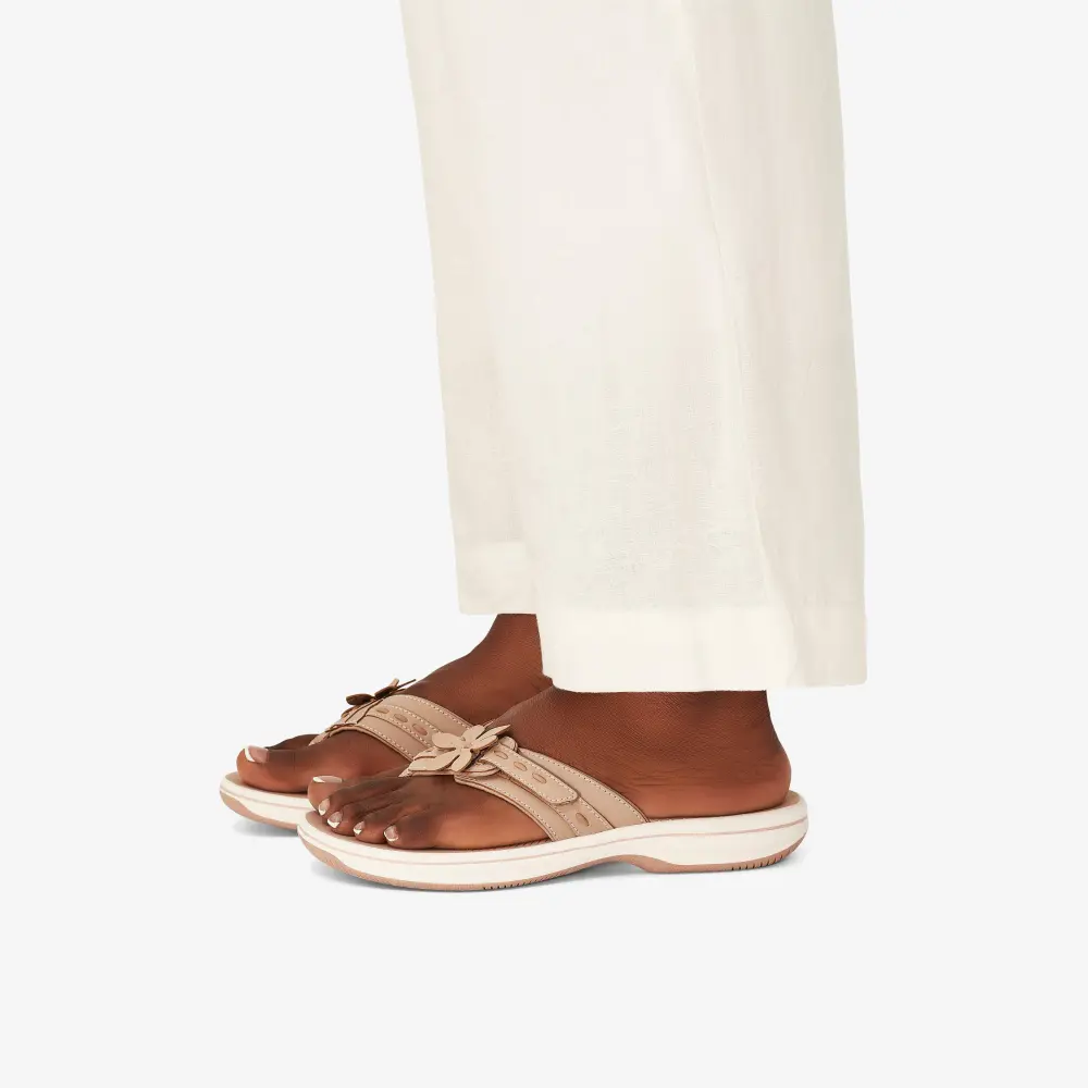 Women’s Breeze Opal Sand Cloudsteppers™ Flip Flops online